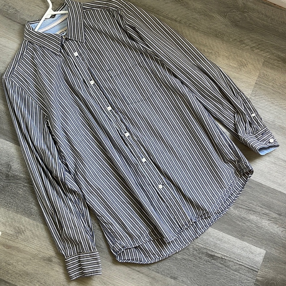 Canyon River Blues button up long sleeve shirt * Bundle up and send me an offer!